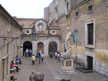 Cortile dell'Angelo